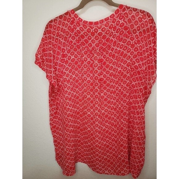 Liz Claiborne Woman Red with White Print Short Sleeve Top - Picture 7 of 12